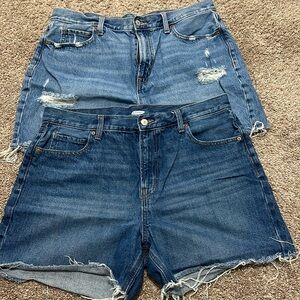OLD NAVY BUNDLE SHORTS